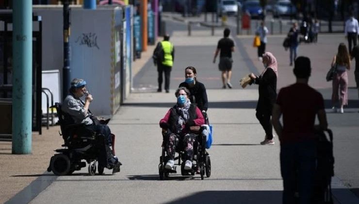 Coronavirus: ‘Infection Here for Many Years to Come’ by Raphael Bichene