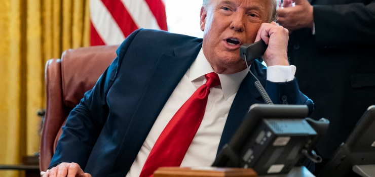 Article to Impeach Trump Presented at Congress by Raphael Bichene