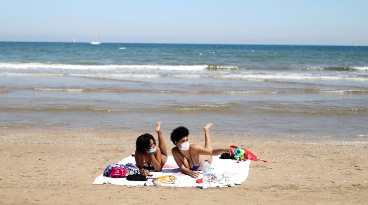 Europe’s Biggest Holiday Company Cancels All Trips to Mainland Spain by Raphael Bichene