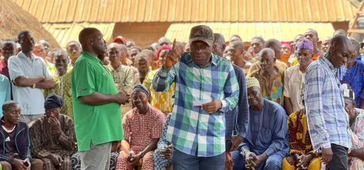 2023 Election: Ortom Consults Kinsmen, gets nod to contest senate seat (Photos)